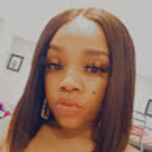 Meet your Posher, Briana